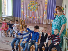 Утренник "В гостях у Осенинки" Утренник "В гостях у Осенинки".