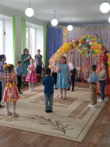 Осенний бал в подготовительной "Б" группе. Осенний бал в подготовительной "Б" группе.
